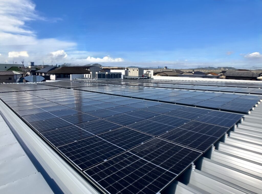 兵庫県加古川市 折板屋根 某スーパーマーケット様